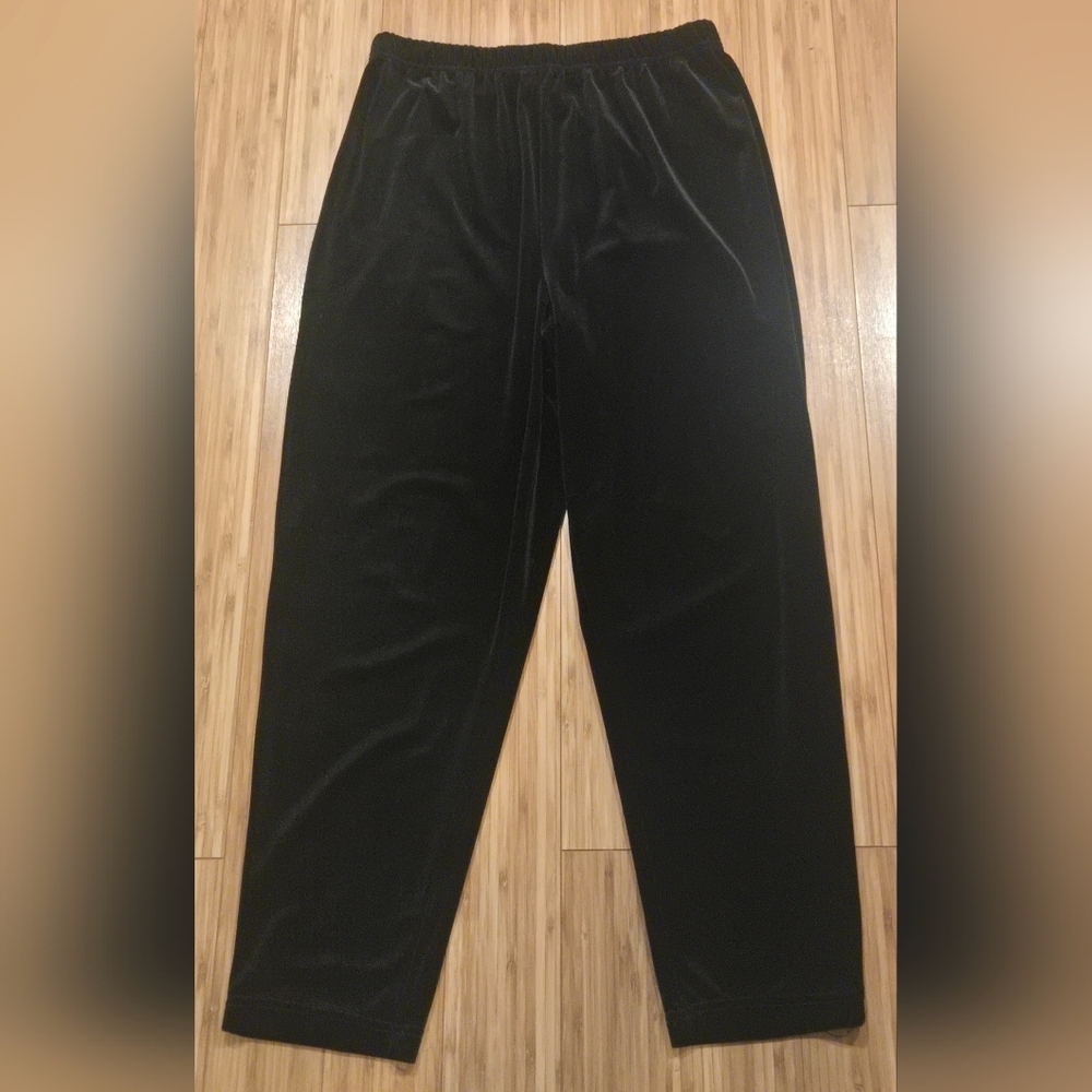 NWOT Dressbarn Black Velvet Pants
